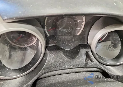 2013 Honda Fit z USA, uszkodzony, nr VIN JHMGE8H35DC022236